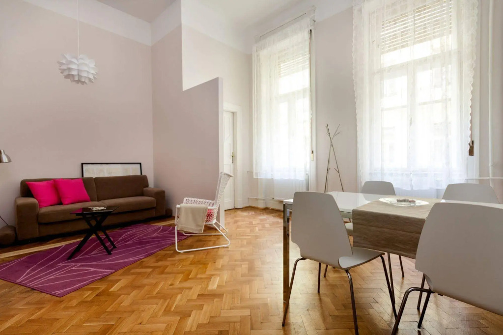 Budapestay Apartments