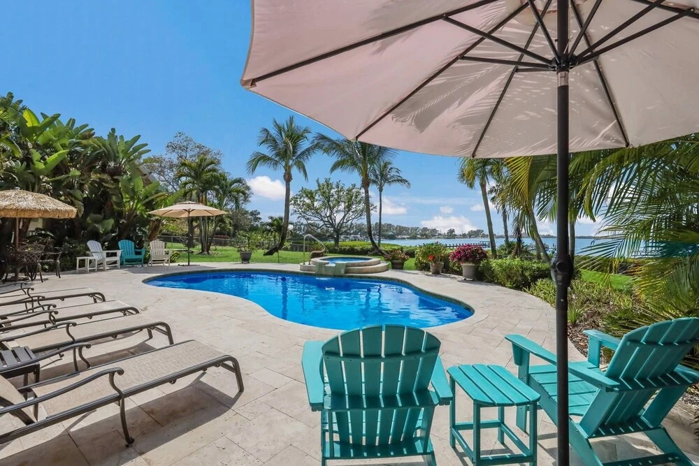 Palma Sola Bay House 5 Bedroom Home by RedAwning