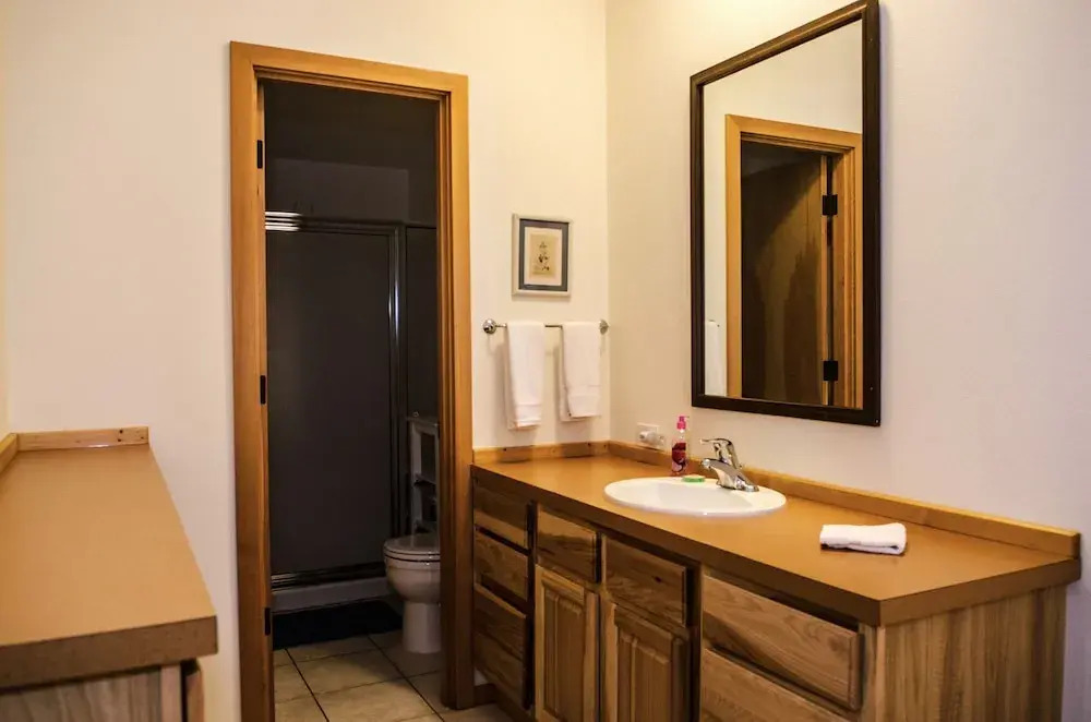 Mt Baker Rim Cabin 70 A pet Friendly Vacation Home With a hot tub and Wifi