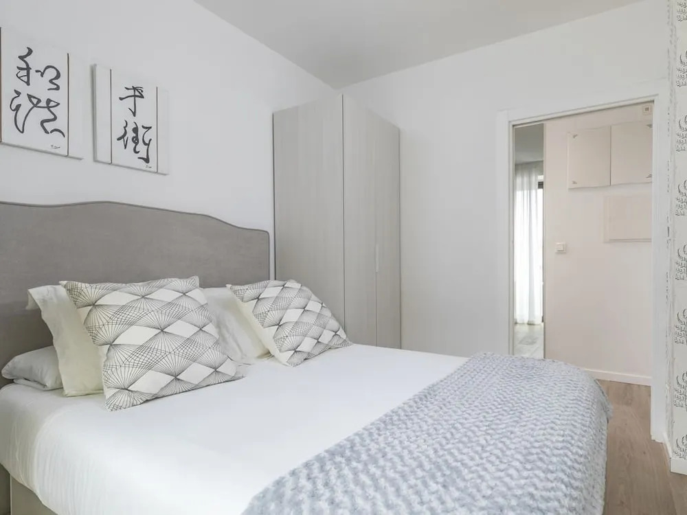 Riverside by Forever Rentals. Deluxe 2 Bedroom Apartment With Views of R?a. Wifi