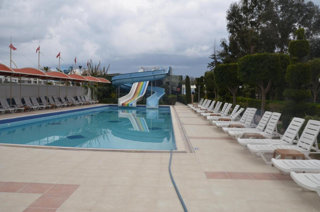 Lims Bona Dea Beach Hotel