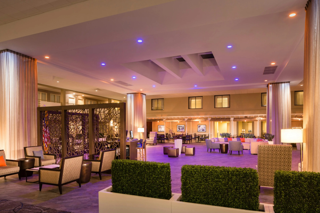 DoubleTree by Hilton Hotel Laurel