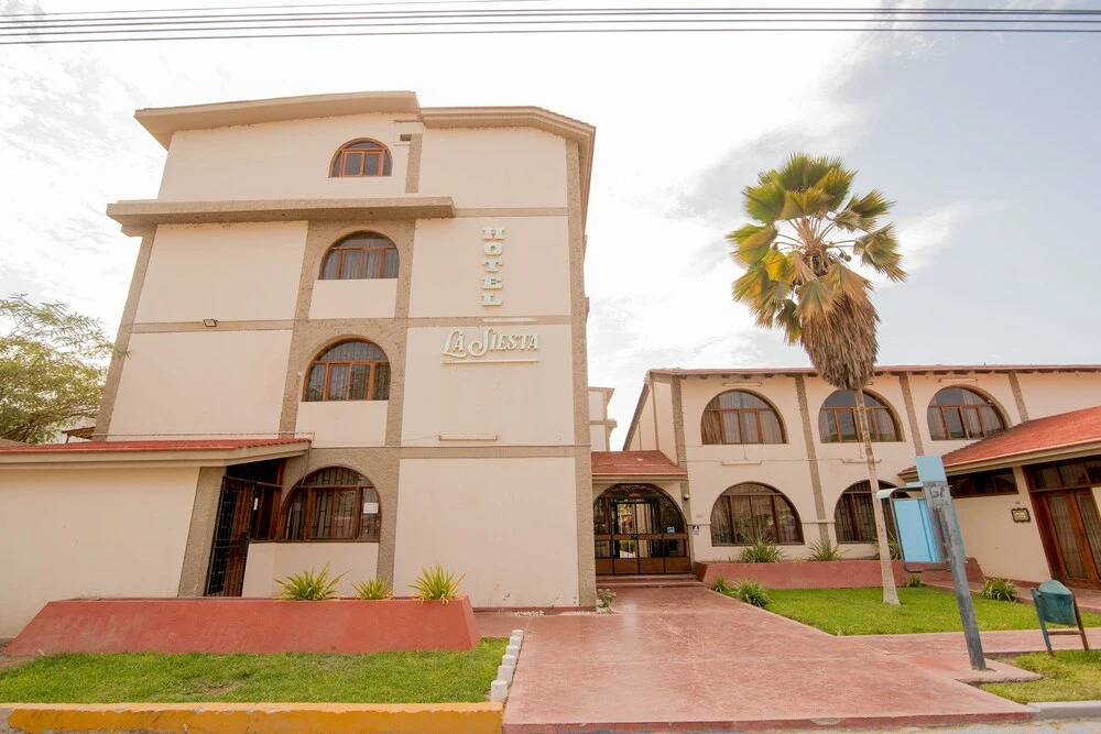 LA SIESTA-Hotel