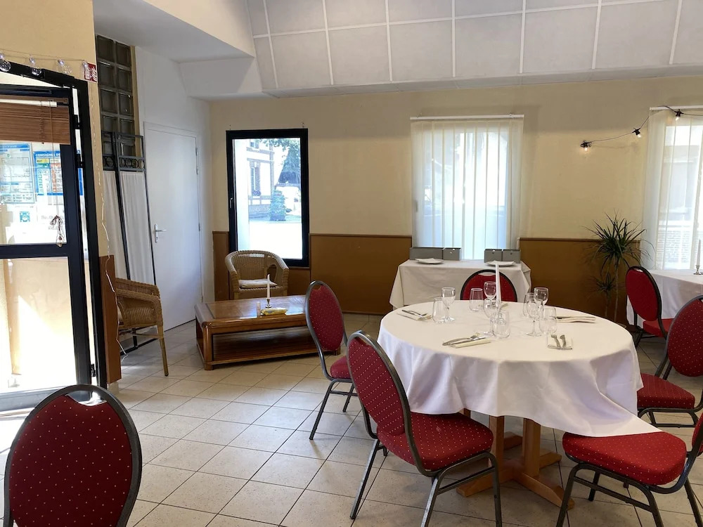 Logis Hôtel Restaurant SPA Le Tosny