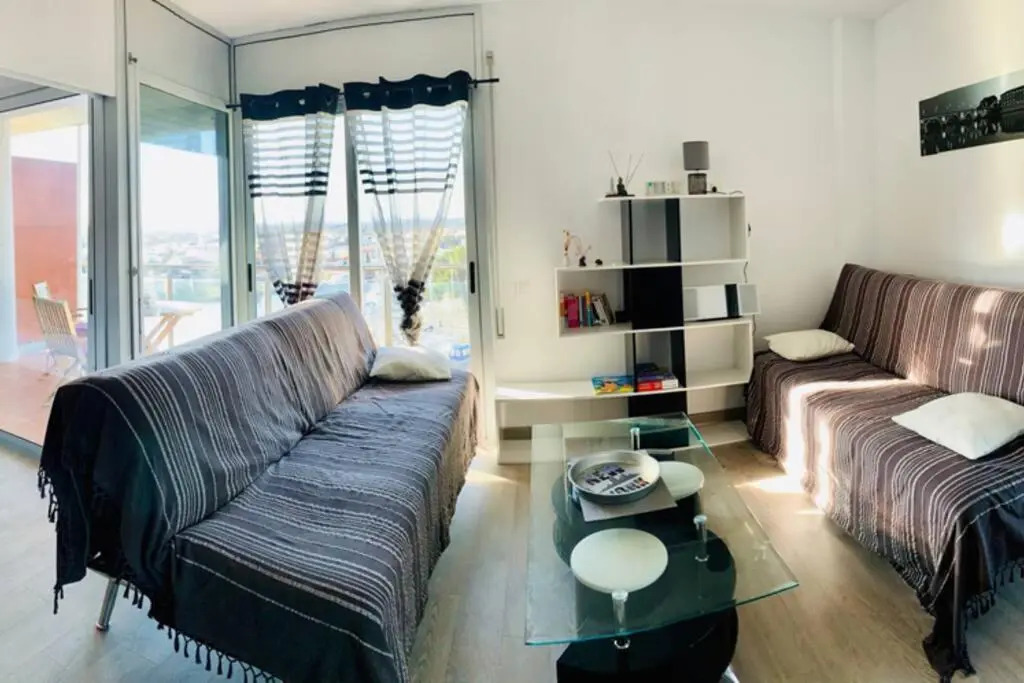 RNET - Apartment Roses Les Marines GREGAL