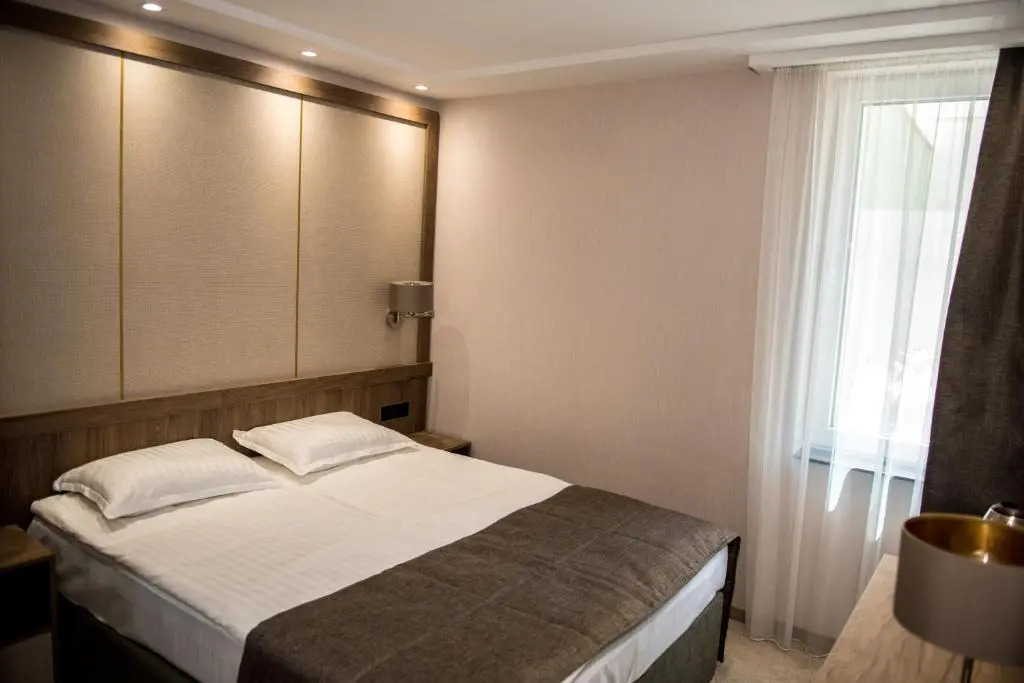 Arletti Hotel