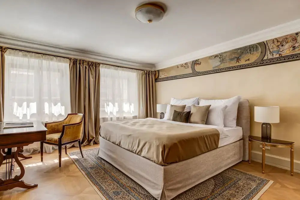 Hotel Nerudova 211