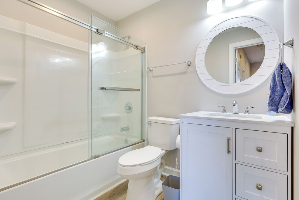 Private Hot Tub & Dock: North Topsail Beach Home