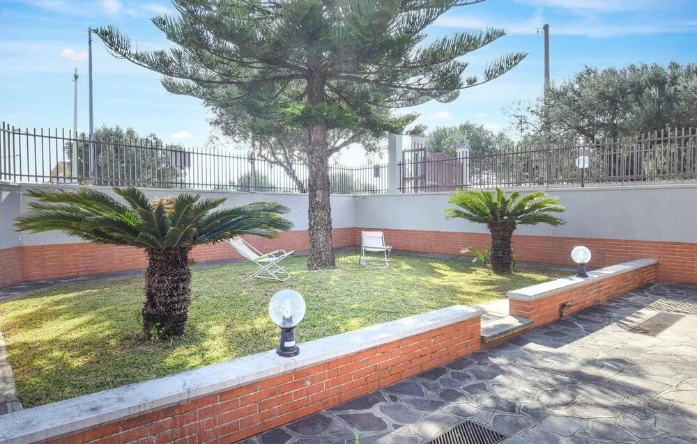 Nice Apartment in Davoli Marina With 2 Bedrooms and Wifi