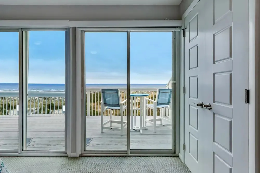 Spacious Beachfront 3BR in Amelia Island Sandpiper Loop