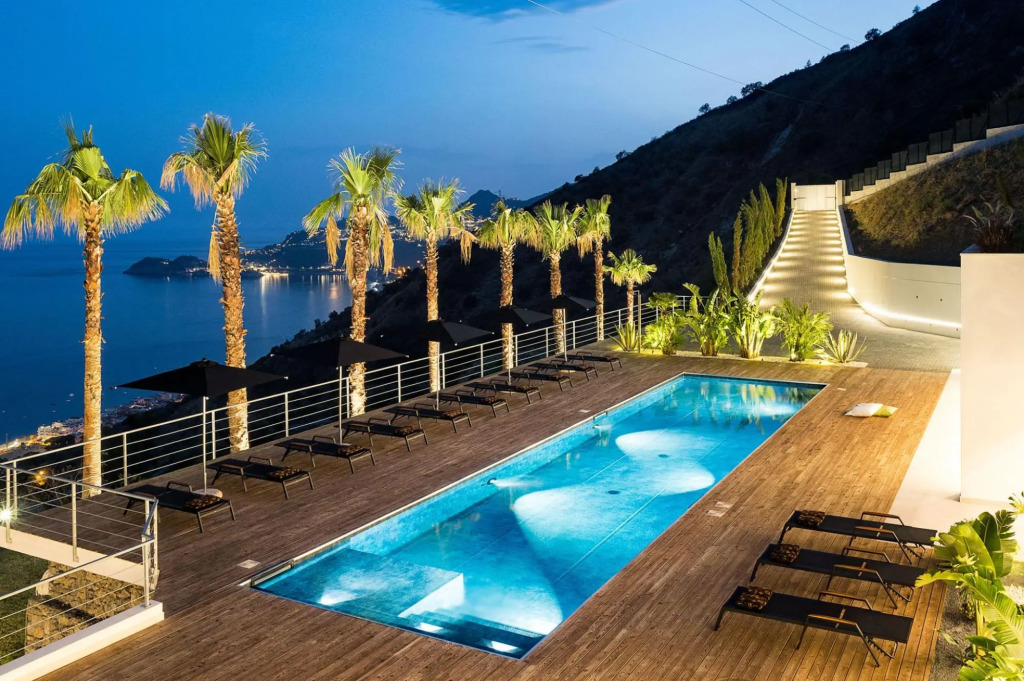 Dream Villa with heated pool and magnificent view on the Taormina Bay-VILLA ALCANTARA