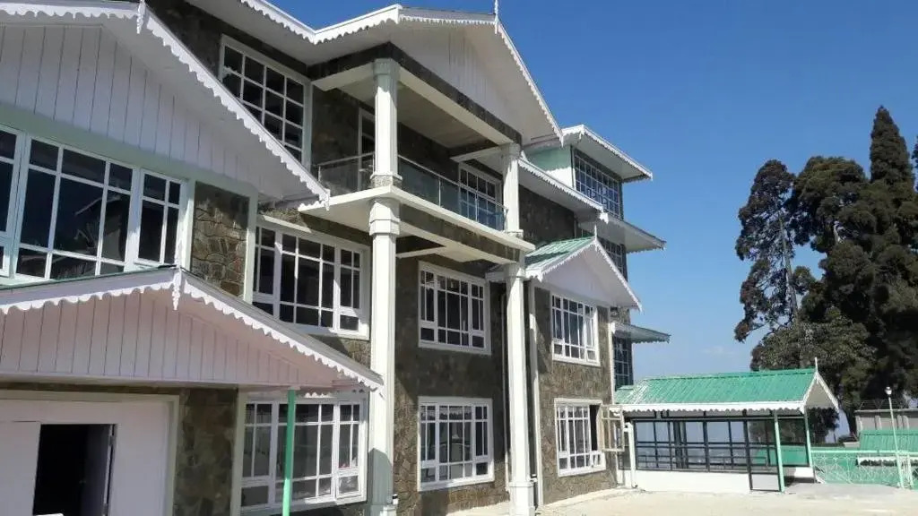 Anutri Hill Resort