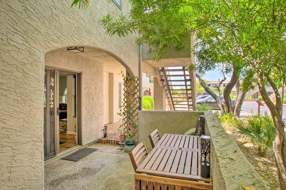 Walk to Park: Scottsdale Condo w/ Community Pool!