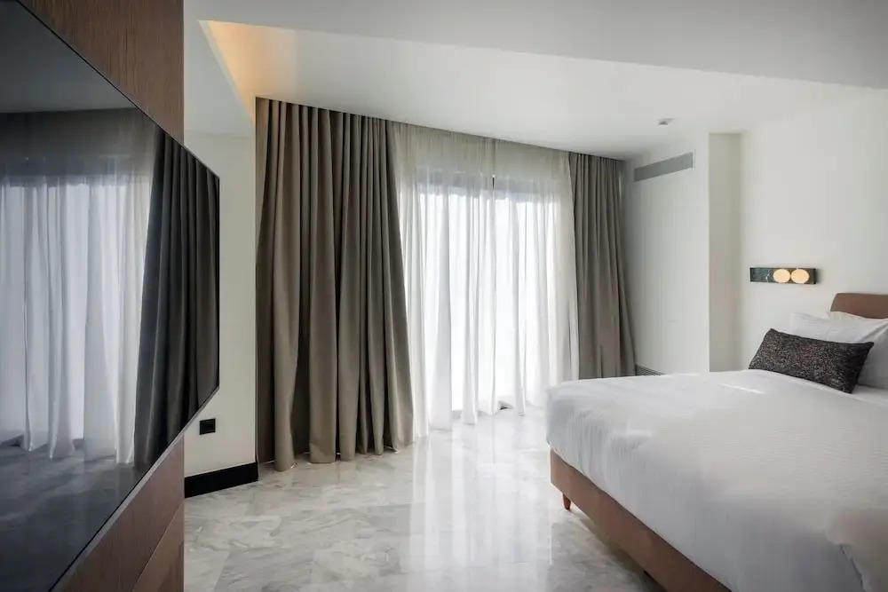 LAvventura Suites