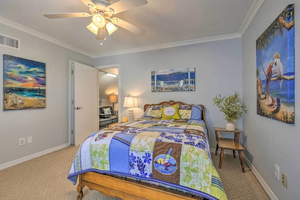 Stunning Views & Waterfront Fun: Aloe Bay Home