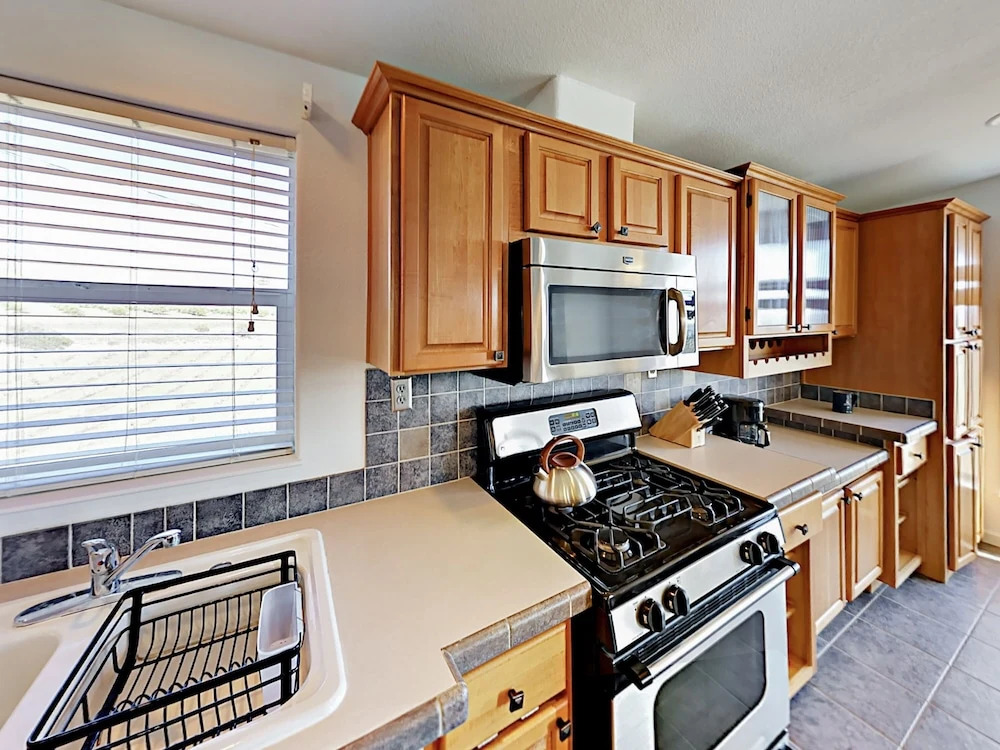 Wine Enthusiast Escape - 3 Br Home