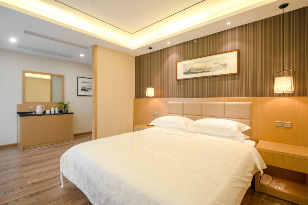 Tongxiang Jiayue Hotel