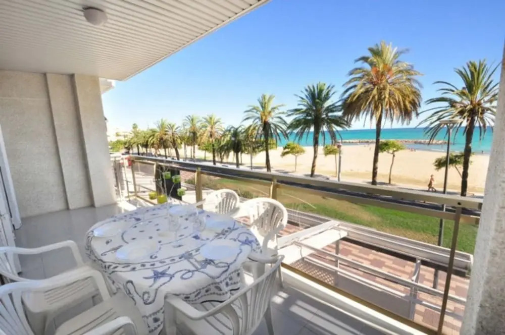Apartamento Vista a la Piscina Para 6 Personas en Cambrils
