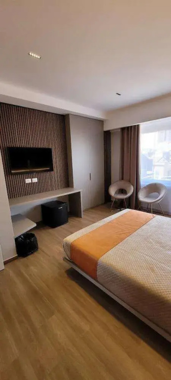 Th Luxury Central