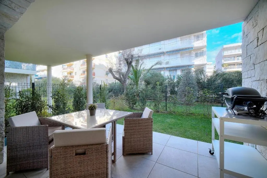IMMOGROOM - Terrace - Bikes - BBQ - Parking - AC