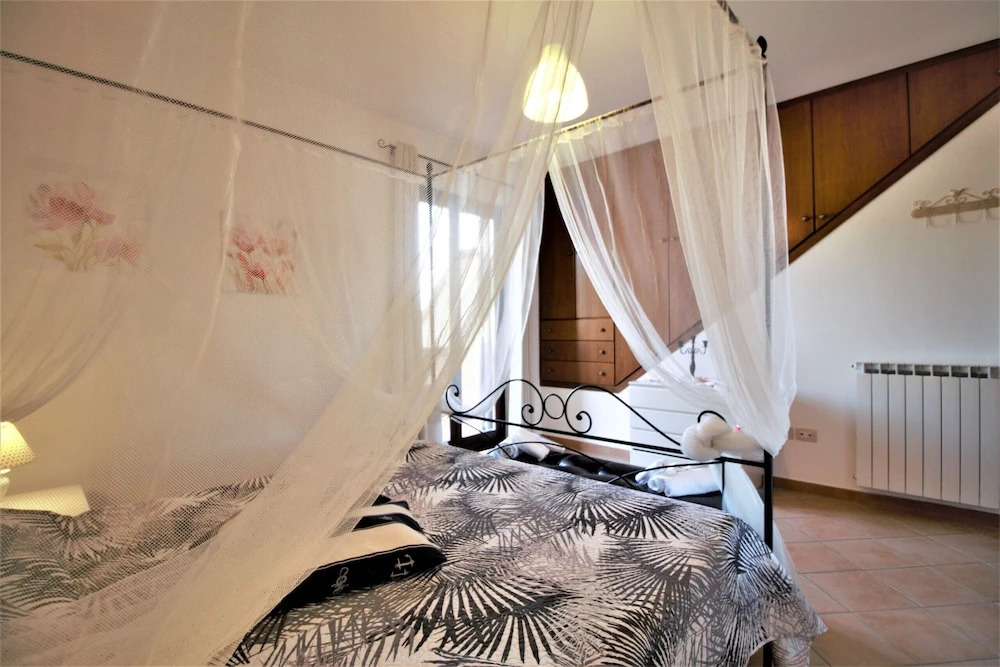 Holidaycasa Emiliano - Villa con Giardino Privato