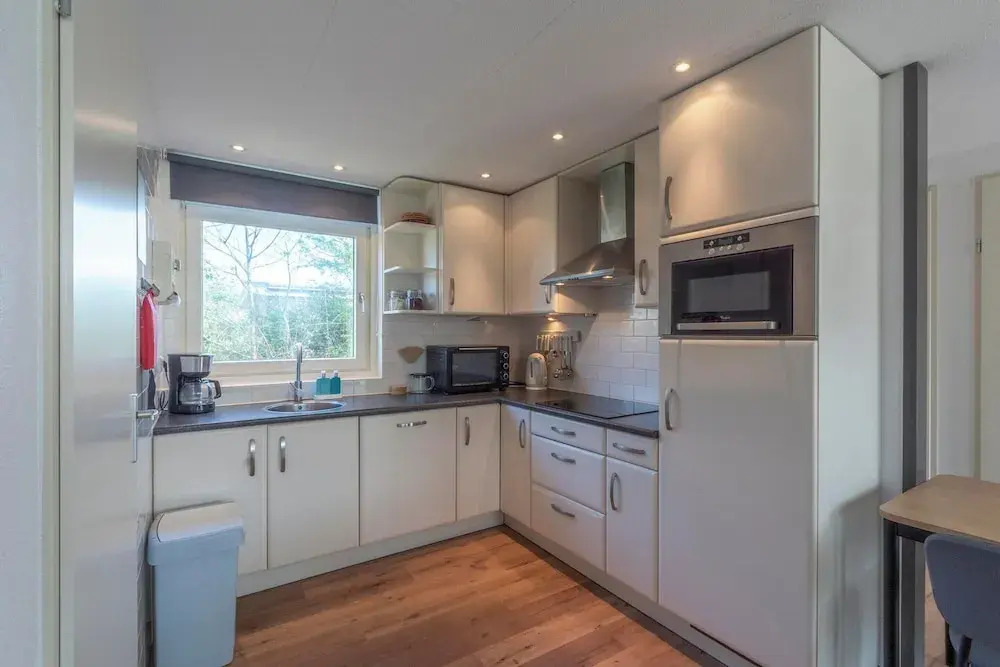 Bungalow With Sauna and Pool in Quiet Location