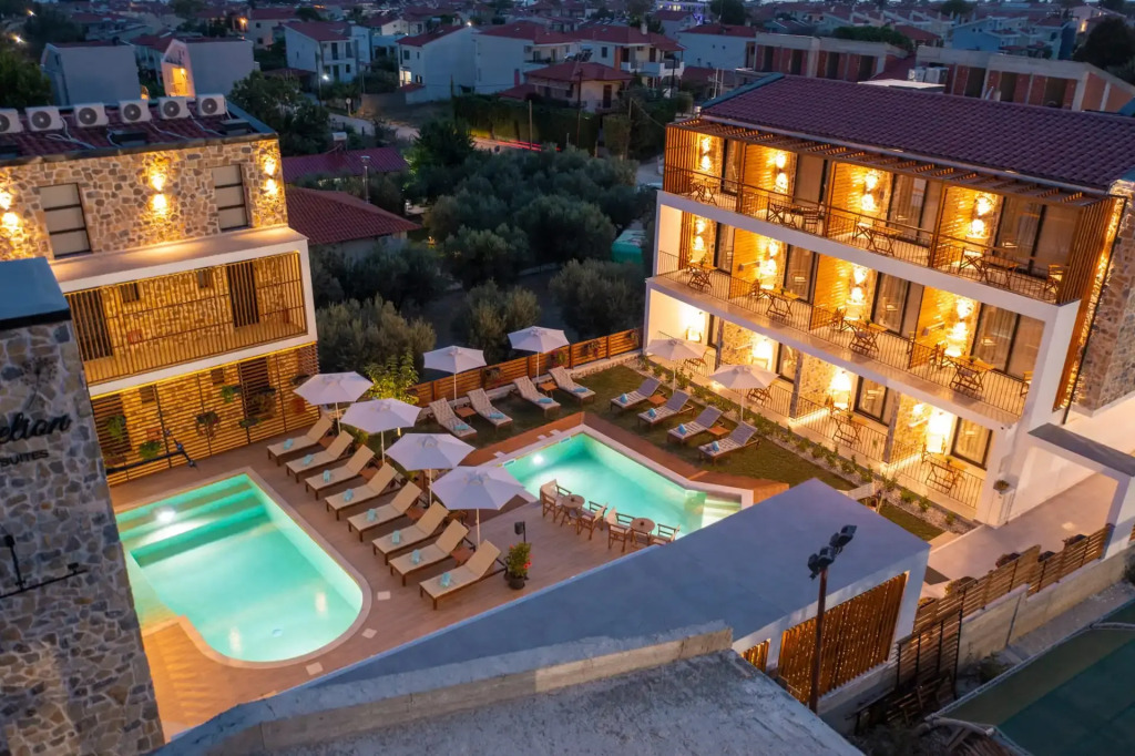 Dandelion Suites