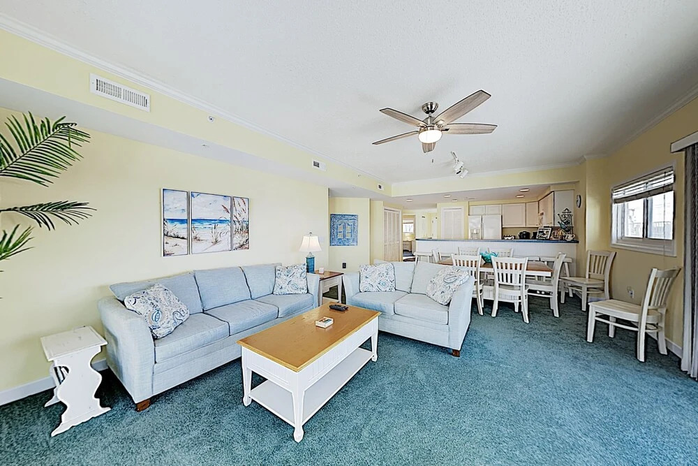 New Listing! Corner-unit W/ Balcony, 300 To Beach 3 Bedroom Condo