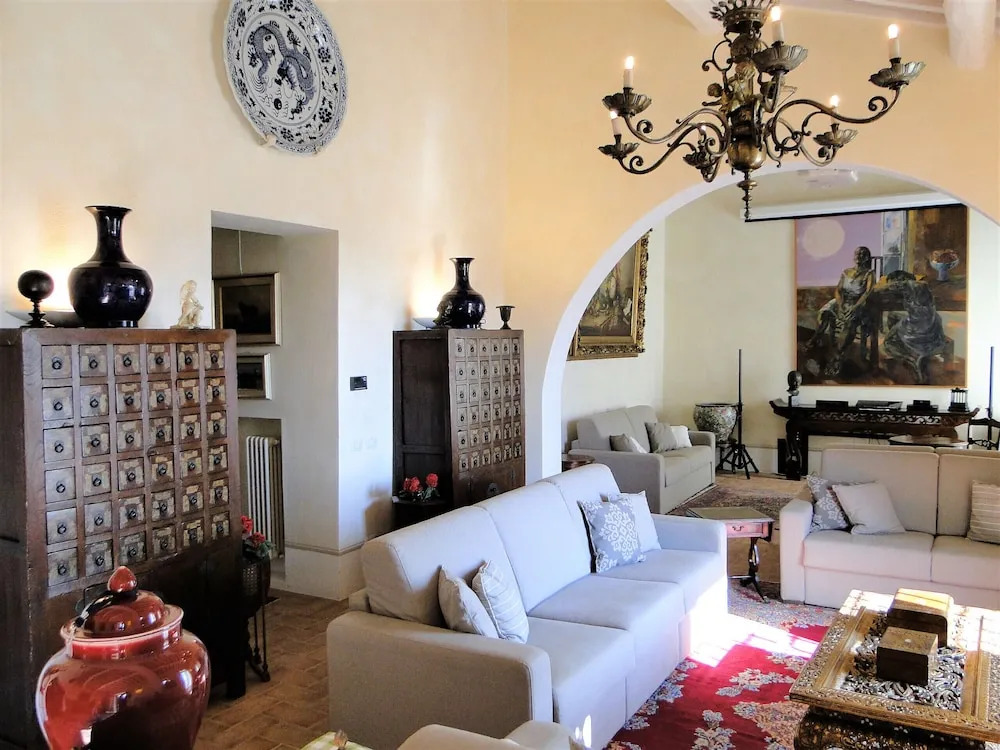 Villa Close to Florence, Hot Tub & Breathtaking View