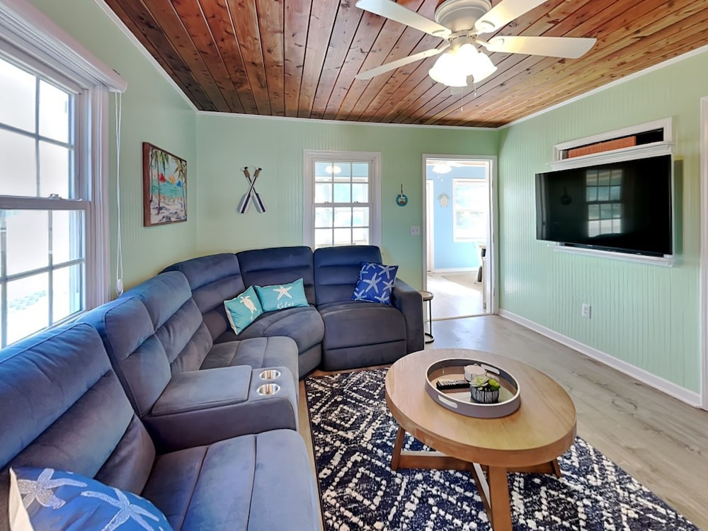 Just Sandy by Topsail Realty