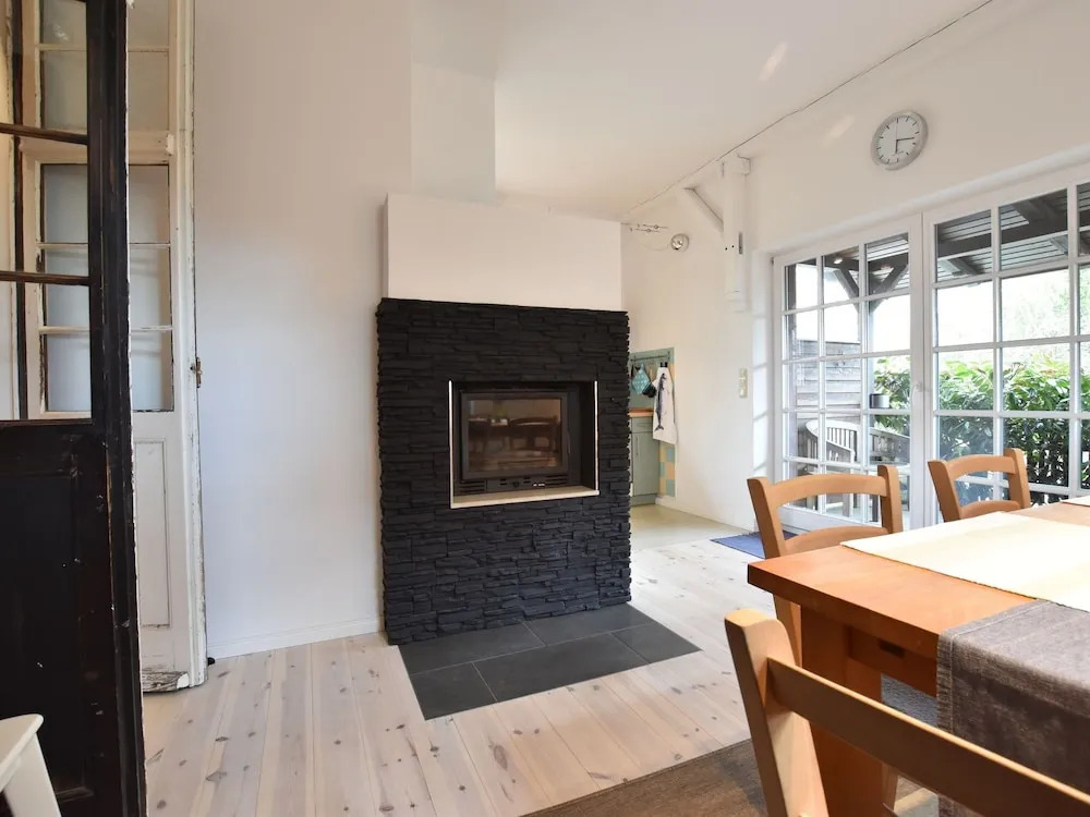 Lovely Apartment With Terrace, Garden, Parking, Fireplace