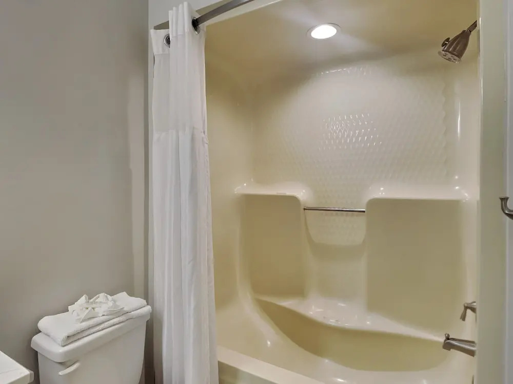 The Inn at St Thomas Inn Square 1311B - Panama City Paradise