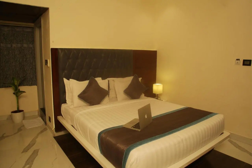 PARK SIGNATURE HOTELS - Royal Benza