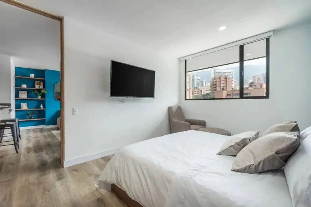 Go Living Suites - 606
