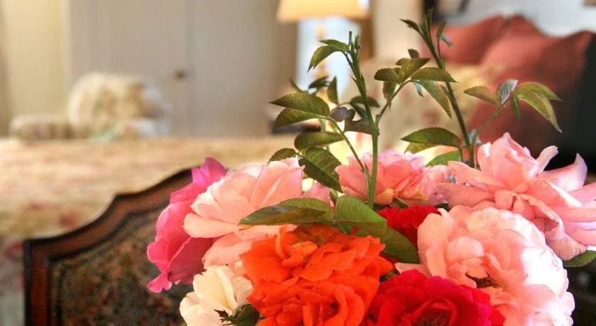 R. R. Thompson House Bed & Breakfast