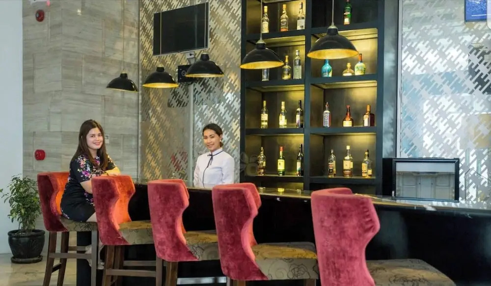 100m to Walking st, Clubs ,bars & Restaurants, 2 Portable Air-air-conditioners,