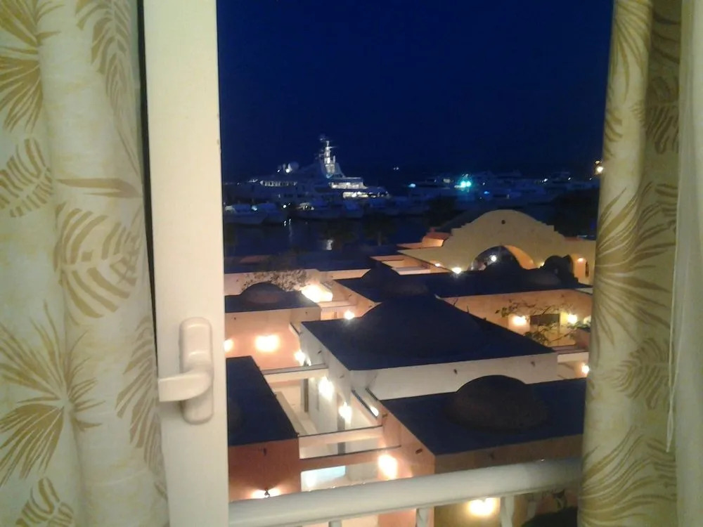 New Marina President Hotel