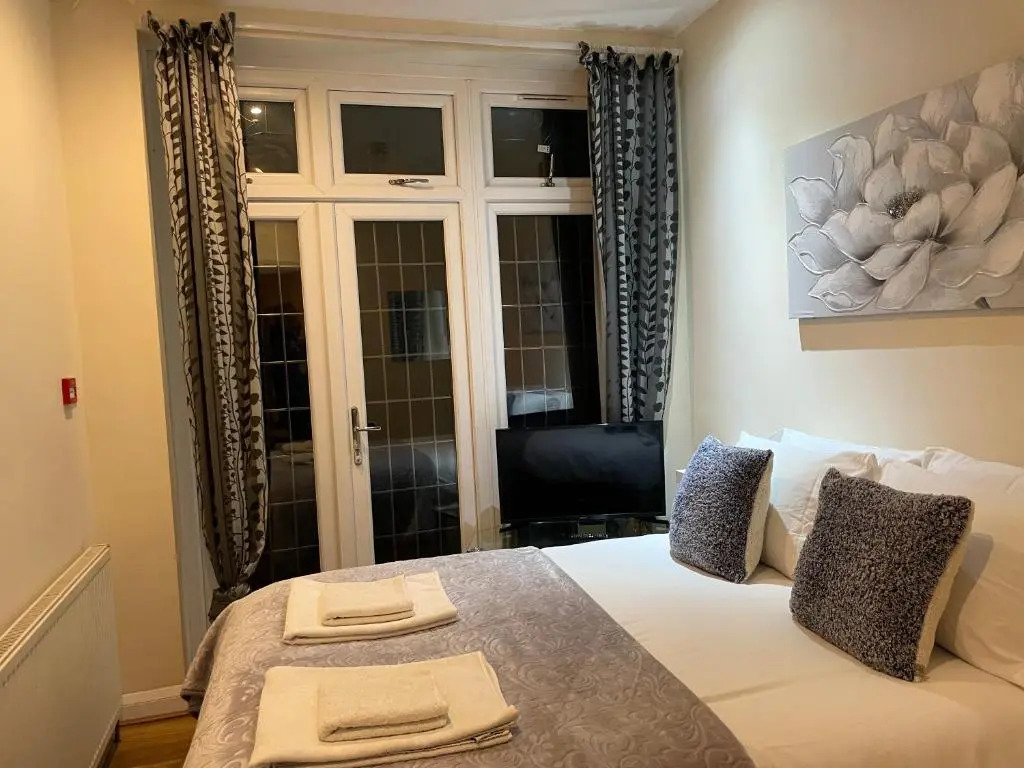 Anazing Studios 2 - North East London - Chingford