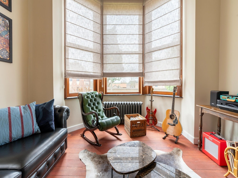 Picturesque Mansion With Garden in Tongeren