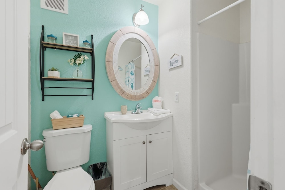 Coastal Oasis In Surfside Beach 3 Bedroom Home