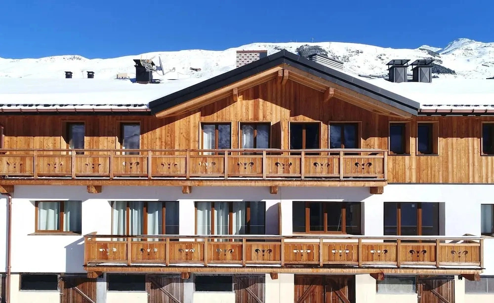 Chalet in Les Menuires by Les Trois Vallees