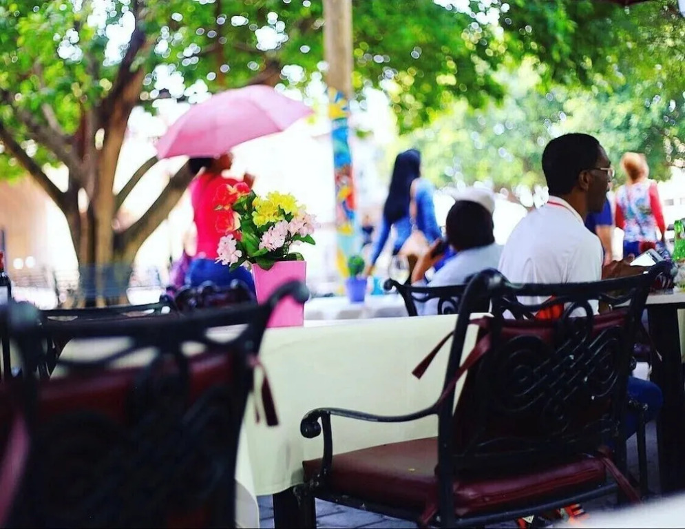 Cataleya Hotel