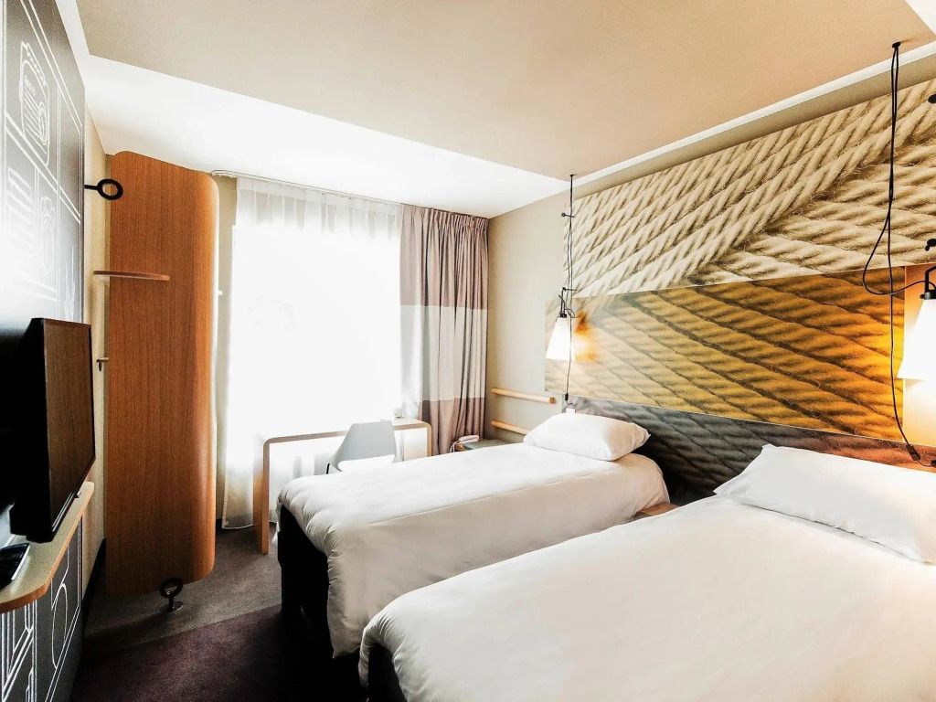 Ibis Poznan Polnoc