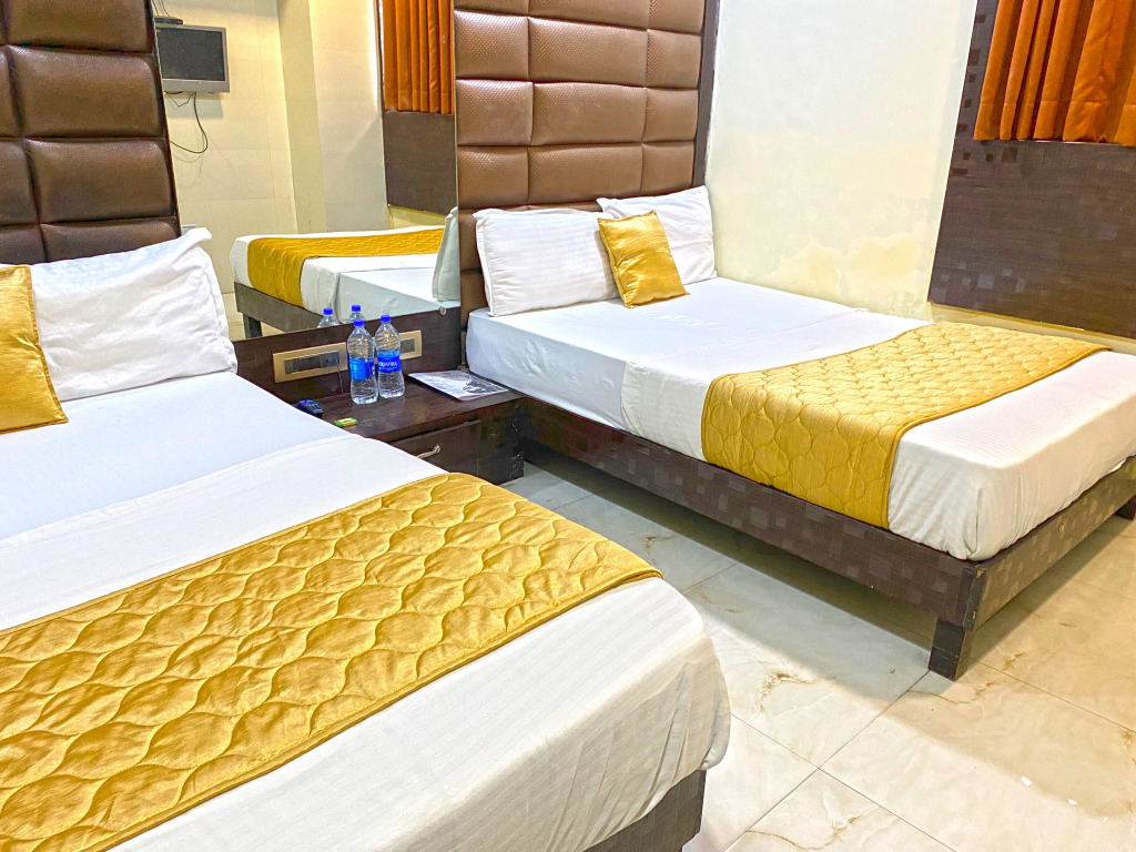 Hotel Karishma Dadar