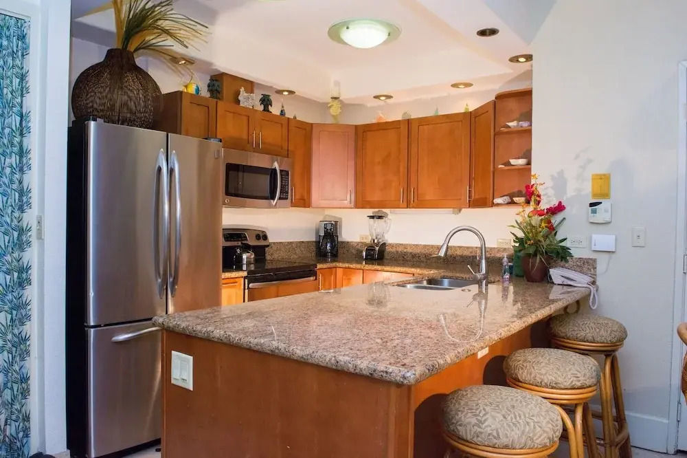 Kaanapali Shores 161 2 Bedroom Condo by RedAwning