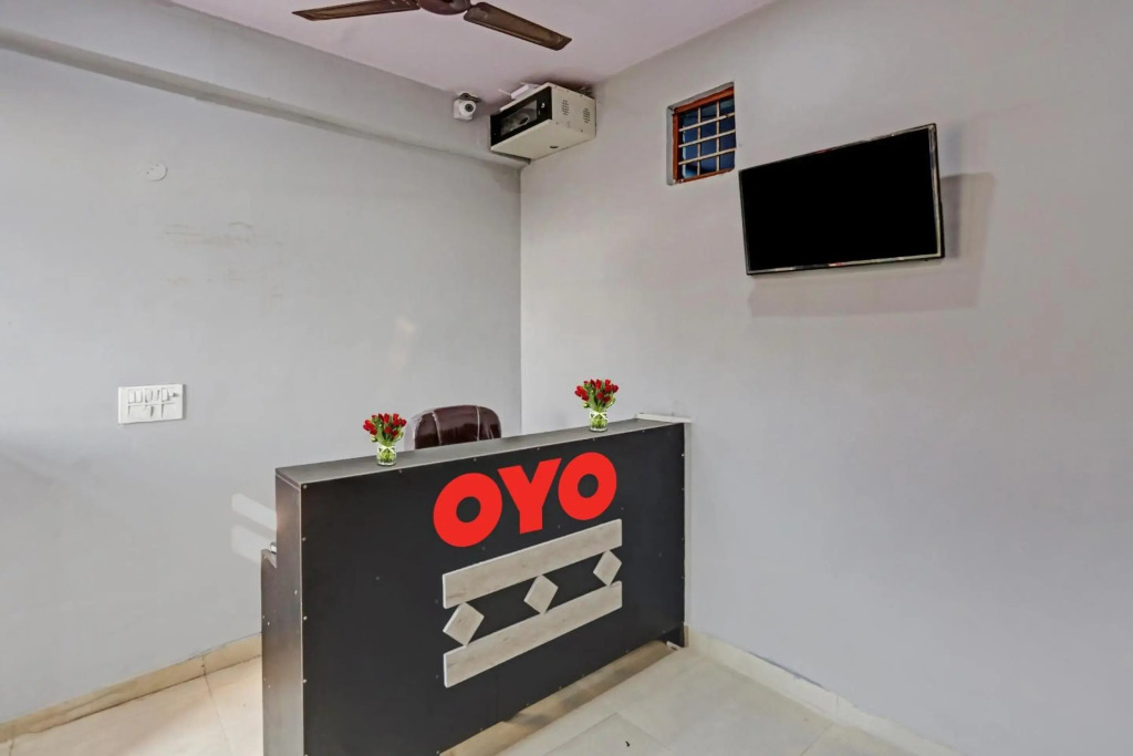 OYO Flagship 70113 Hotel Urban Villa
