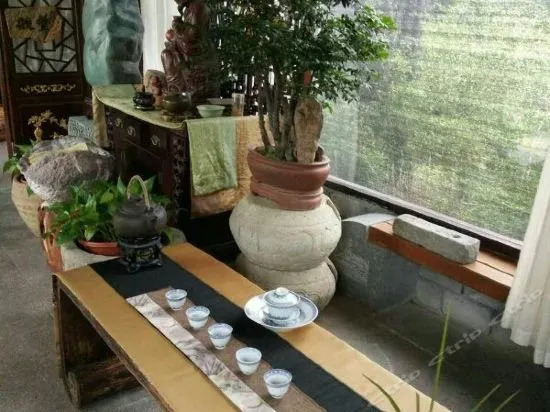 Mingshilou Hotel
