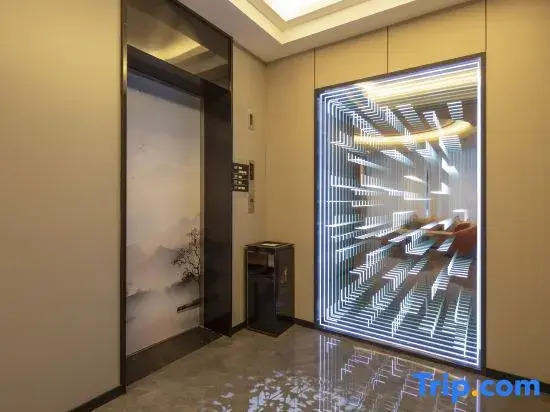 Zhangjiagang Manjin Hotel (Mambat Shopping Plaza Branch)