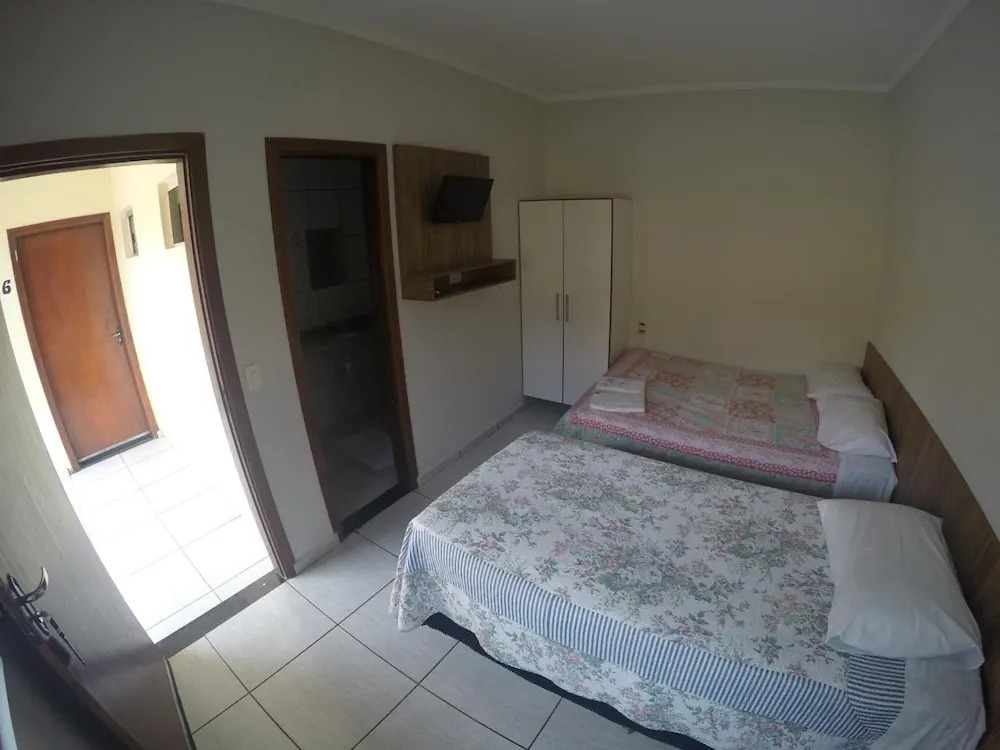 Hotel 2 Irmãos