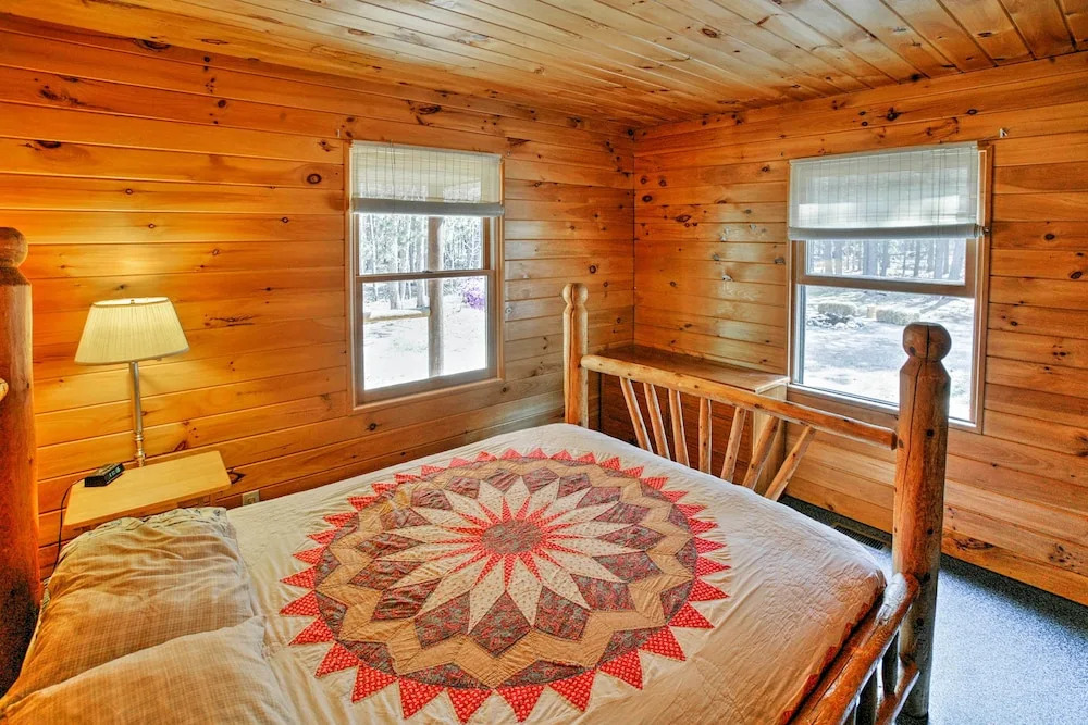 Private South Boardman Cabin on 10 Forest Acres!